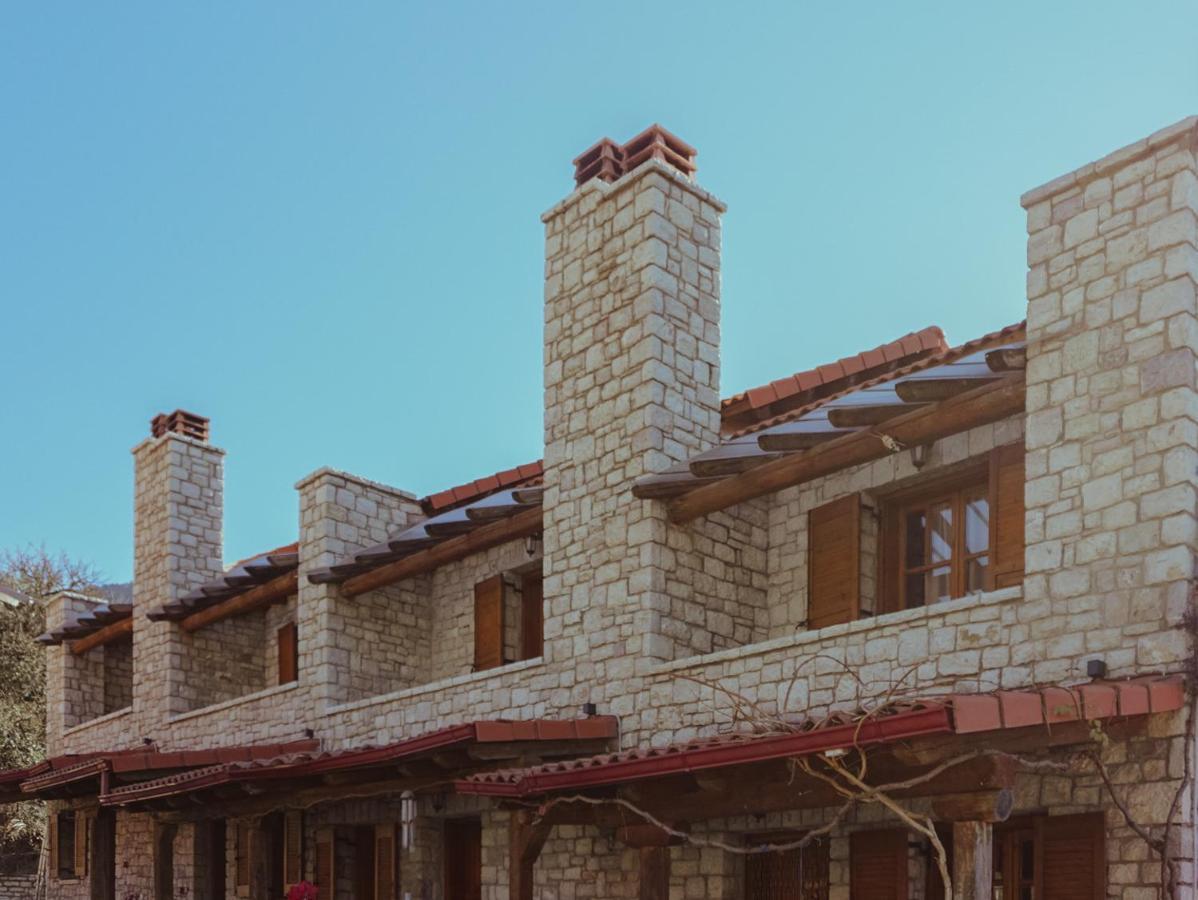 Mezonetes Helmos Appartement Ano Lousoi Buitenkant foto