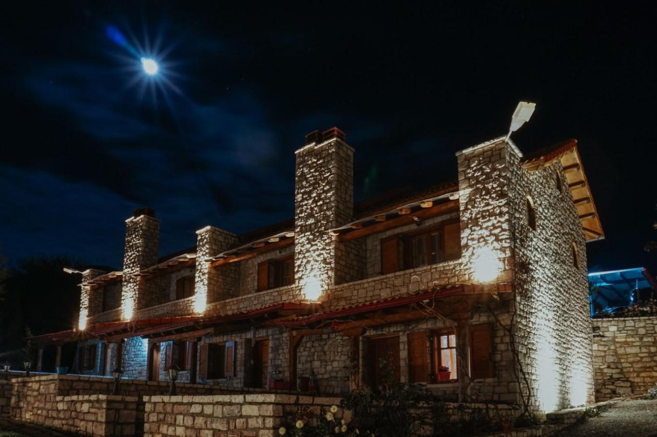 Mezonetes Helmos Appartement Ano Lousoi Buitenkant foto