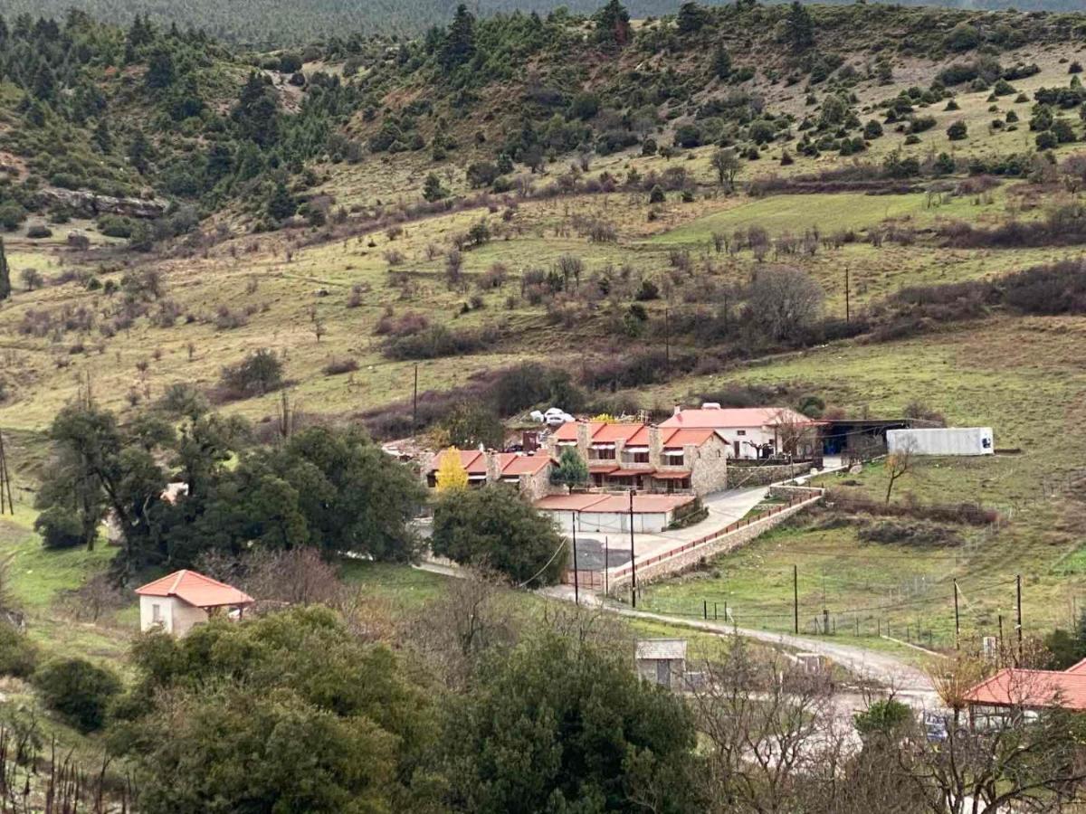 Mezonetes Helmos Appartement Ano Lousoi Buitenkant foto