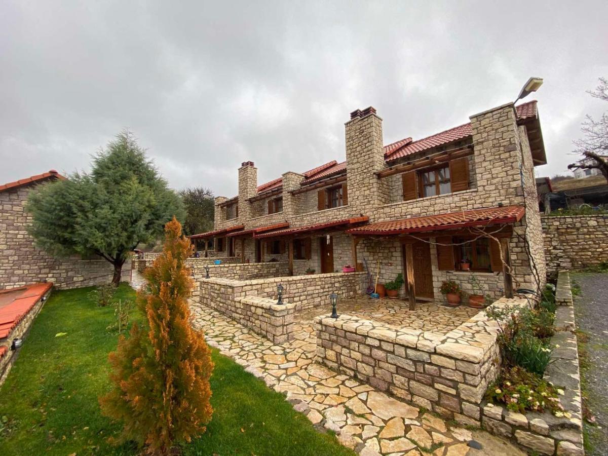 Mezonetes Helmos Appartement Ano Lousoi Buitenkant foto