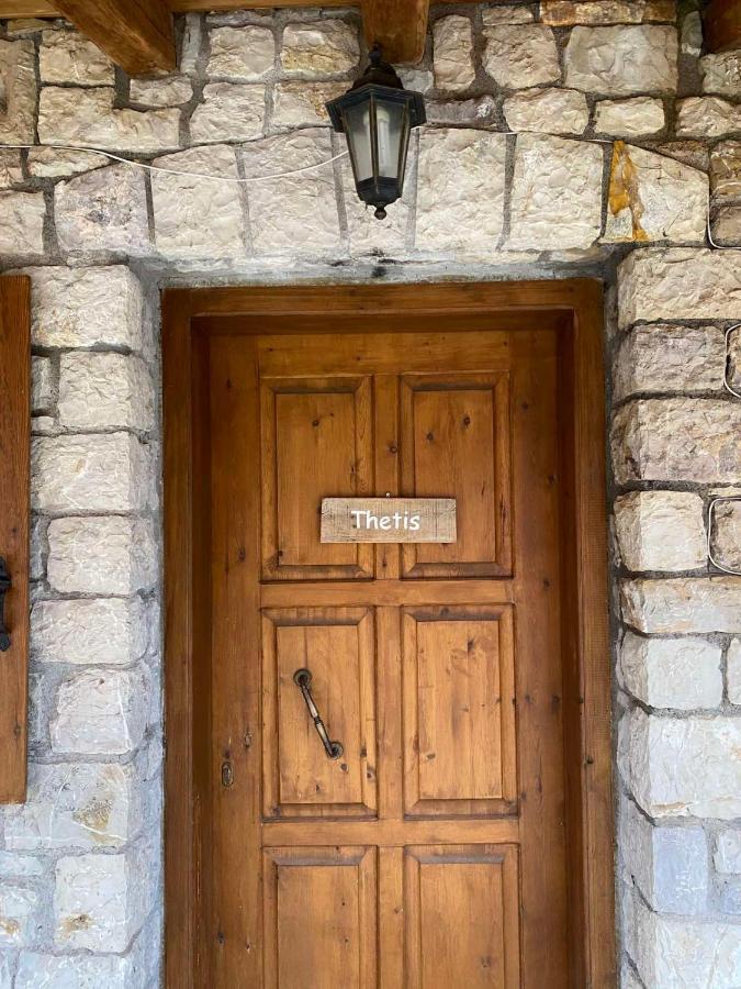 Mezonetes Helmos Appartement Ano Lousoi Buitenkant foto