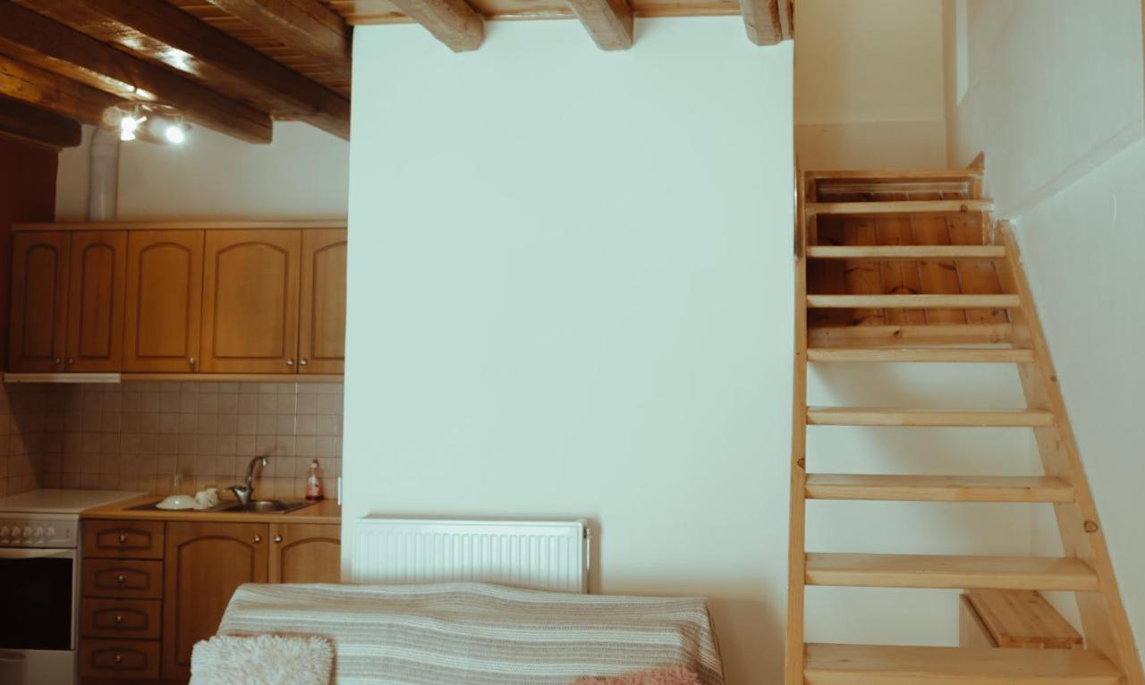 Mezonetes Helmos Appartement Ano Lousoi Buitenkant foto