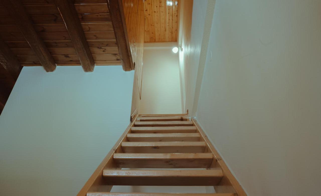Mezonetes Helmos Appartement Ano Lousoi Buitenkant foto