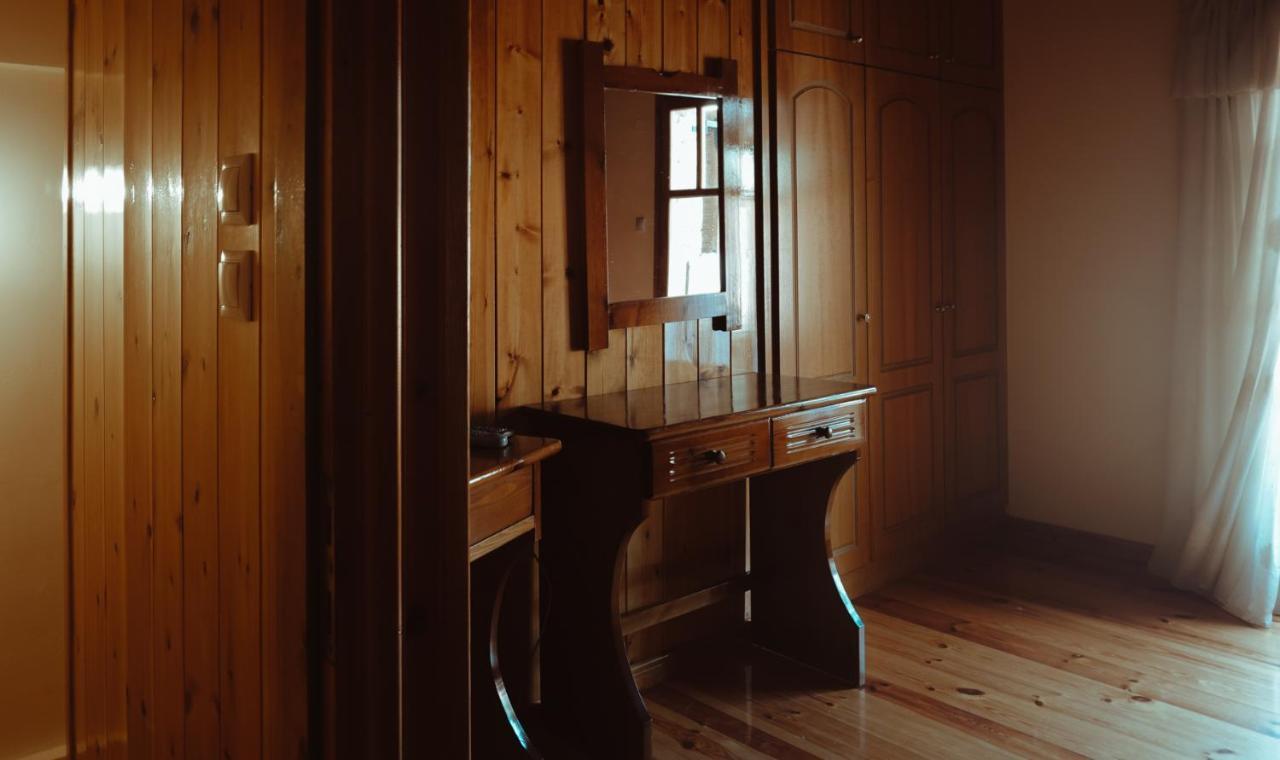 Mezonetes Helmos Appartement Ano Lousoi Buitenkant foto