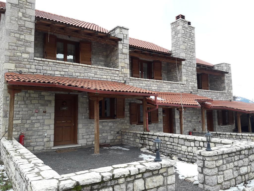 Mezonetes Helmos Appartement Ano Lousoi Buitenkant foto